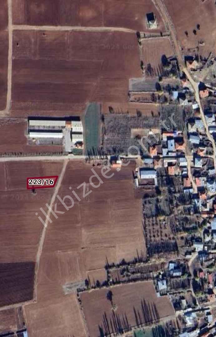 AKÖREN KARAHÜYÜK TE ÇEVRE YOLUNA CEPHE ARSA