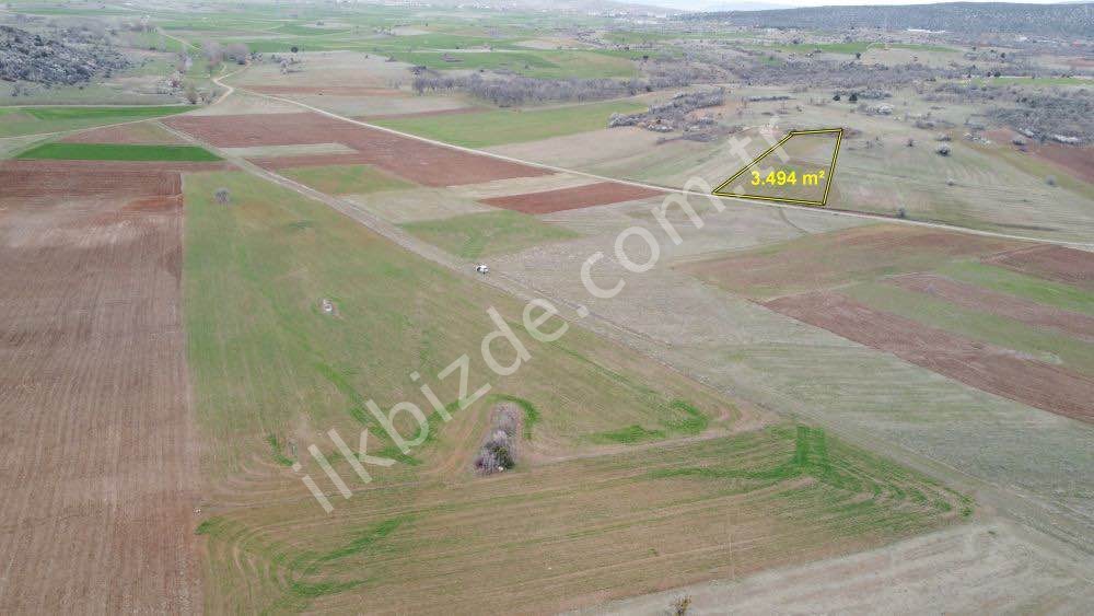 KONYA / AKÖREN / TÜLCE 3.494 m² ASFALT YOLA CEPHE TARLA