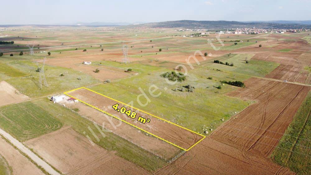 AKÖREN TÜLCE DE 4.048 m² BAHÇELİK FIRSAT TARLA