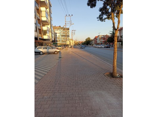 ALİ YAMAN'DAN ALAVARDI MAH. FATİH CADDESİNDE 32M2 KİRALIK DÜKKAN
