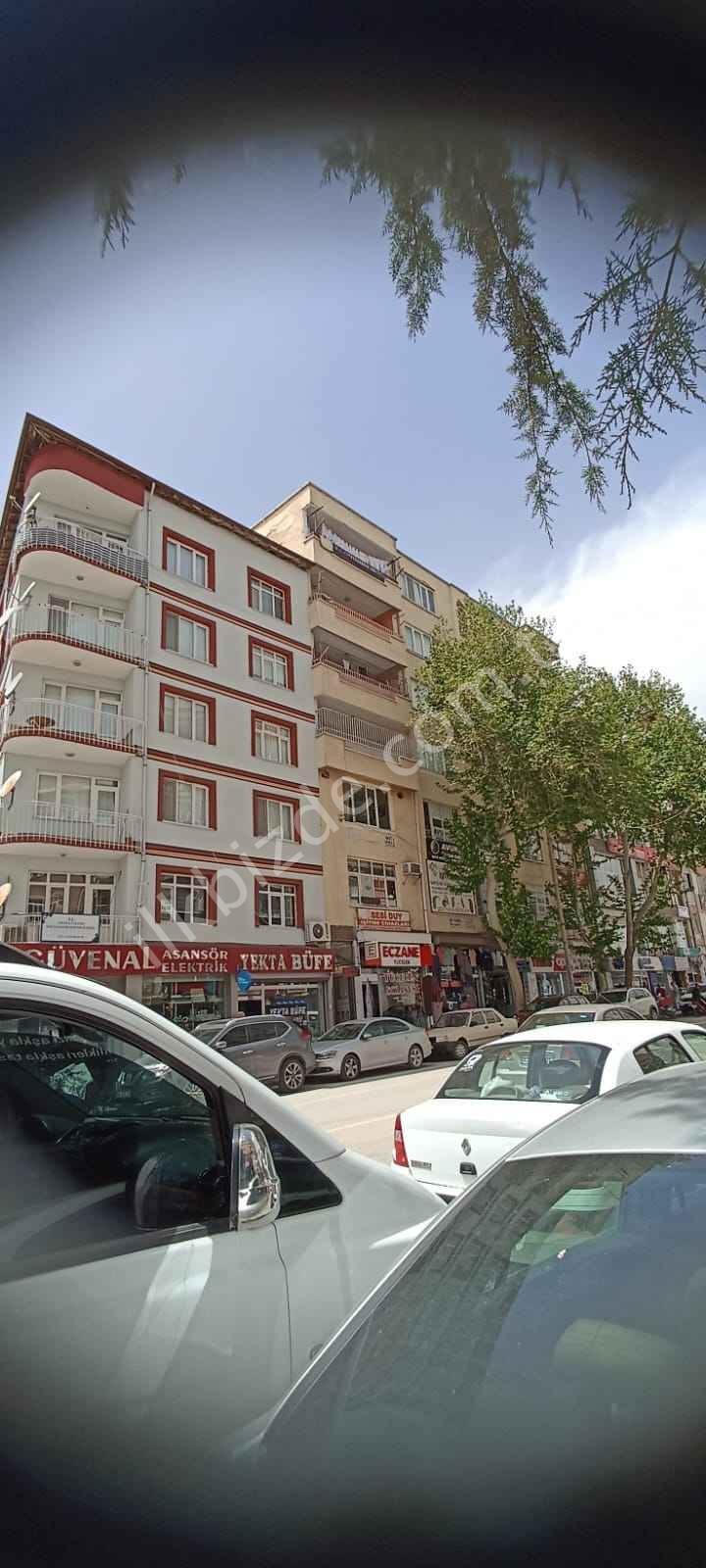 KONYA EREĞLİ HACI MÜTAHİR MH.ÇARŞI MERKEZDE SATILIK 3+1 DAİRE