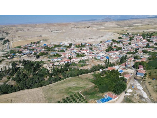 KARAMAN / AYRANCI / PINARKAYA DA 4.000 m² MÜSTAKİL TARLA