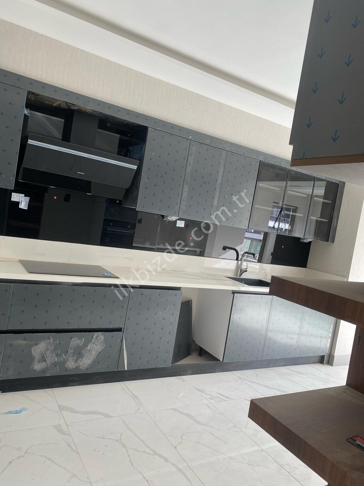 YALÇINLAR İNŞAATIN YAPMIŞ OLDUĞU LİVA PARKTA 4+1 ARA KAT SATILIK DAİRE