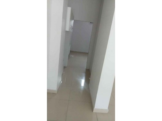 DEV GAYRİMENKUL KONYA KARATAY AKABE MAHALLESİ ZÜMRÜT CADDESİ YÜRÜME MESAFESİNDE 79 METRE KİRALIK DÜKKAN