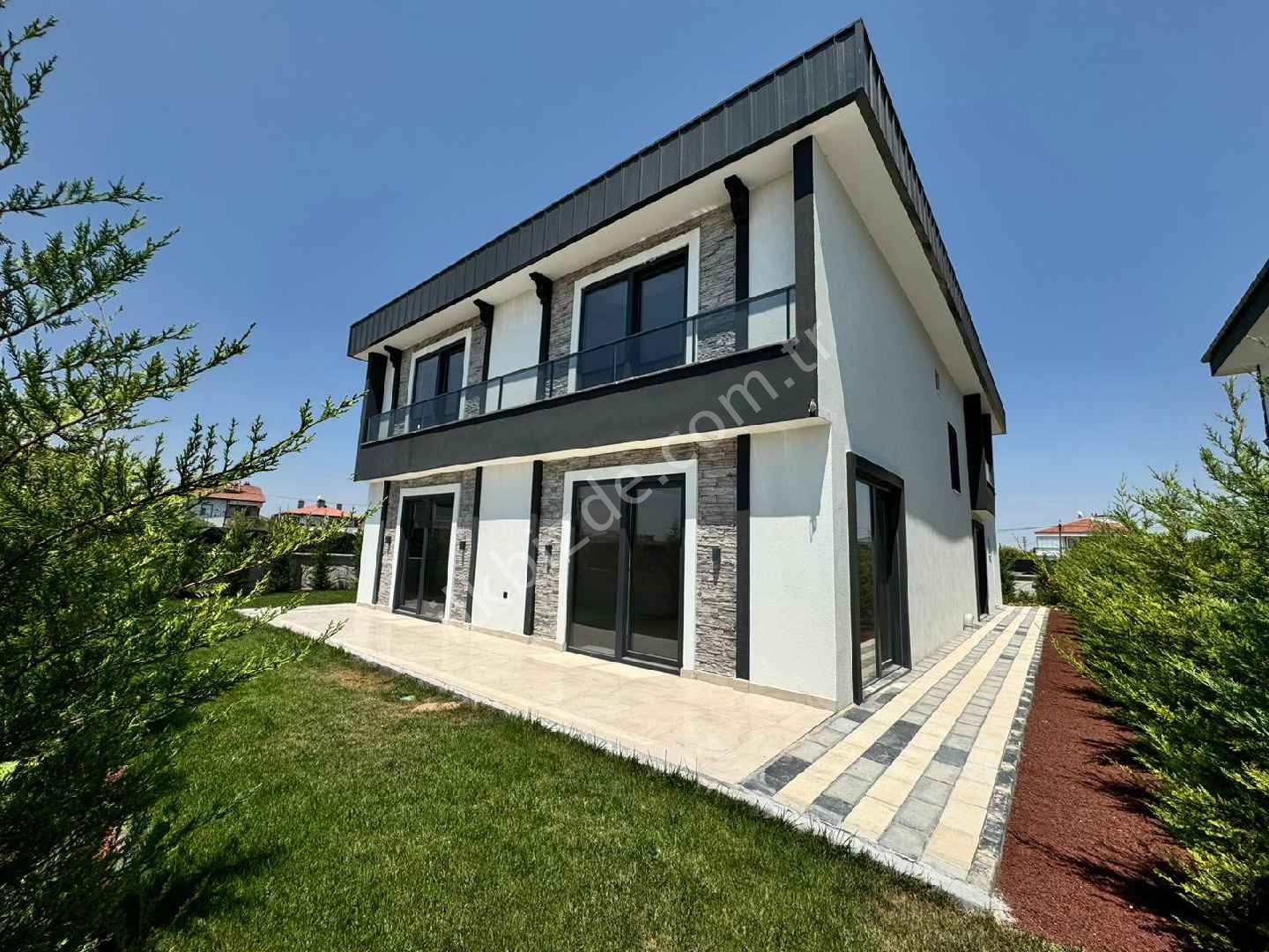 KARAASLADA FUL + FUL VİLLA