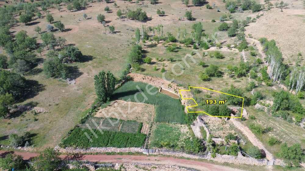 BOZKIR HACILAR DA 193 M2 MÜSTAKİL TAPULU BAHÇE