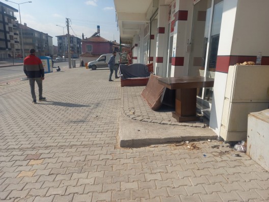 ERTEX GAYRİMENKUL DEN KARATAY ÇİMENLİK MAH CADDE CEPHELİ 180 M2 SATLIK DÜKKAN