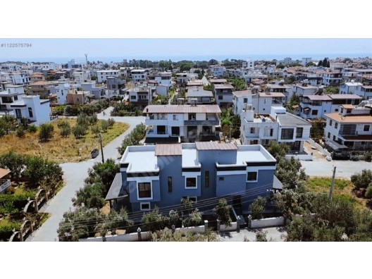 Doğanbey De Deniz Yakın Önü Yeşil Alan Köşe 3+1 Villa
