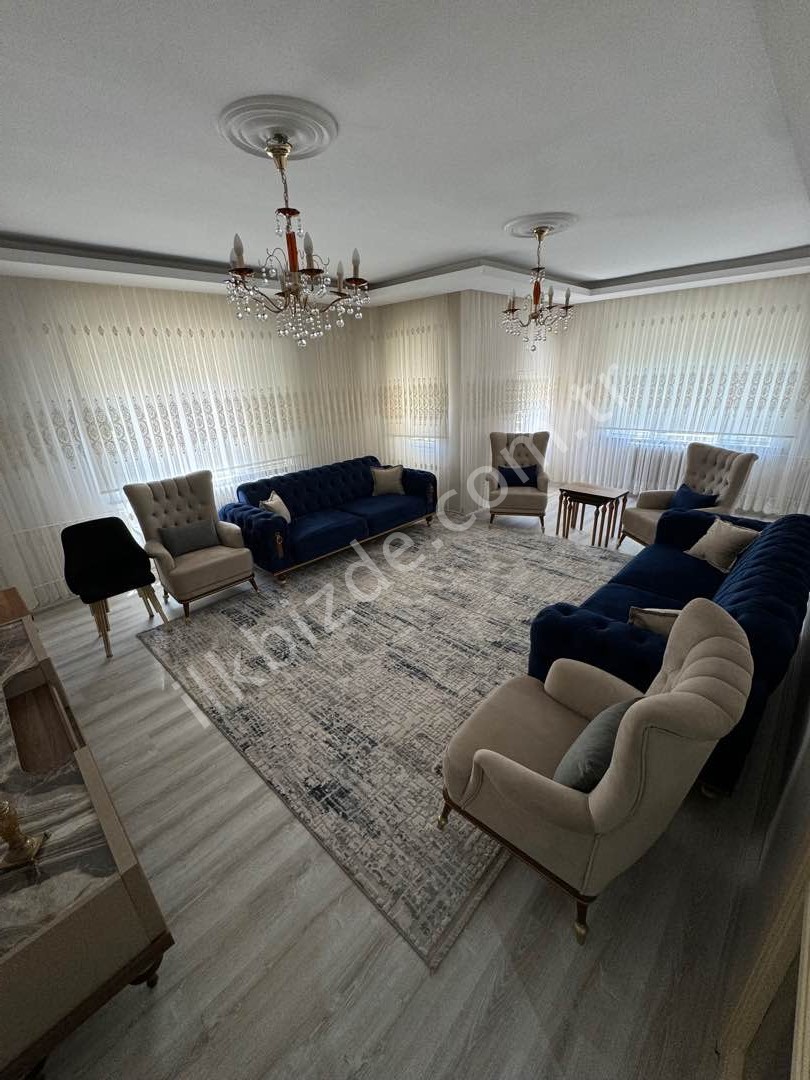 ÇAKIRBEYLİ GAYRİMENKUL’DEN ENN TEPE YAKINI 3+1 SATILIK DAİRE