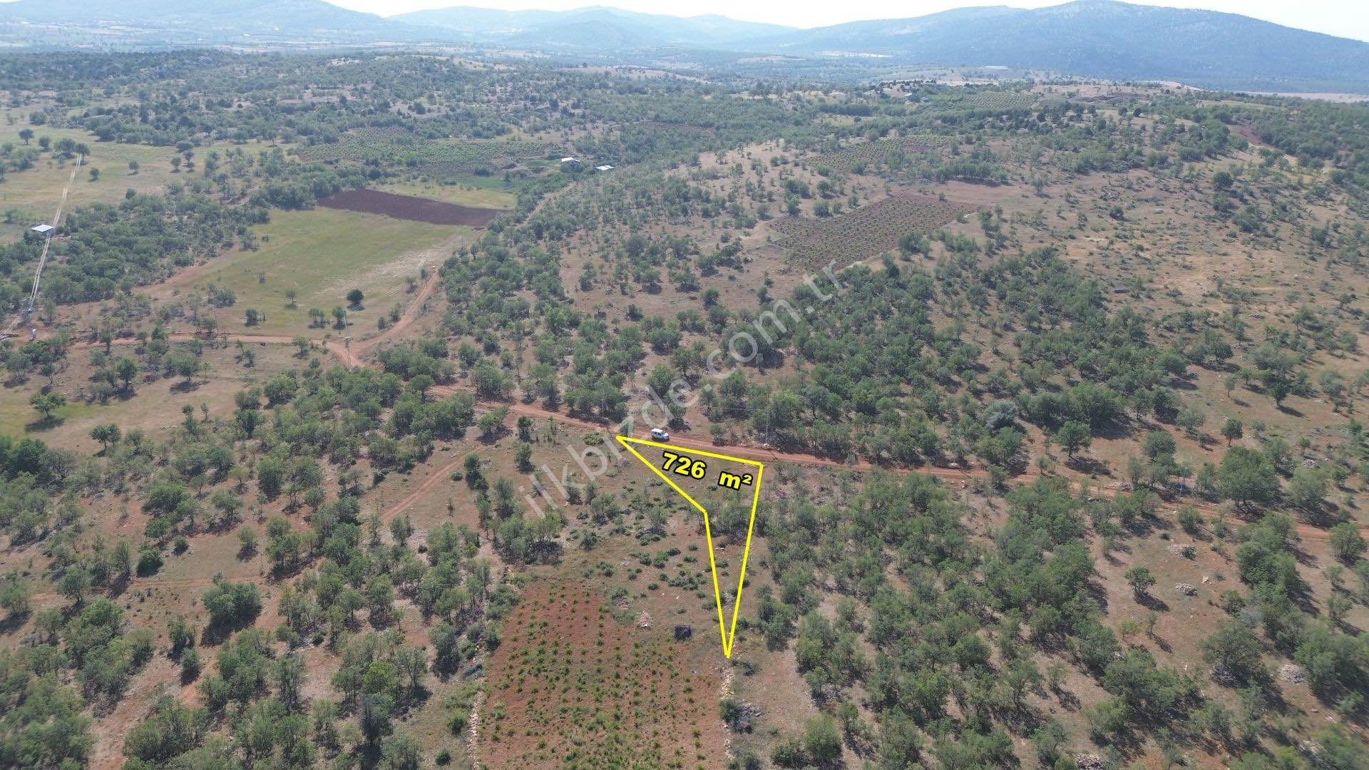 BOZKIR HAMZALAR DA 726 M2 MÜSTAKİL TAPULU ELEKTRİK ALINABİLİR BAHÇE