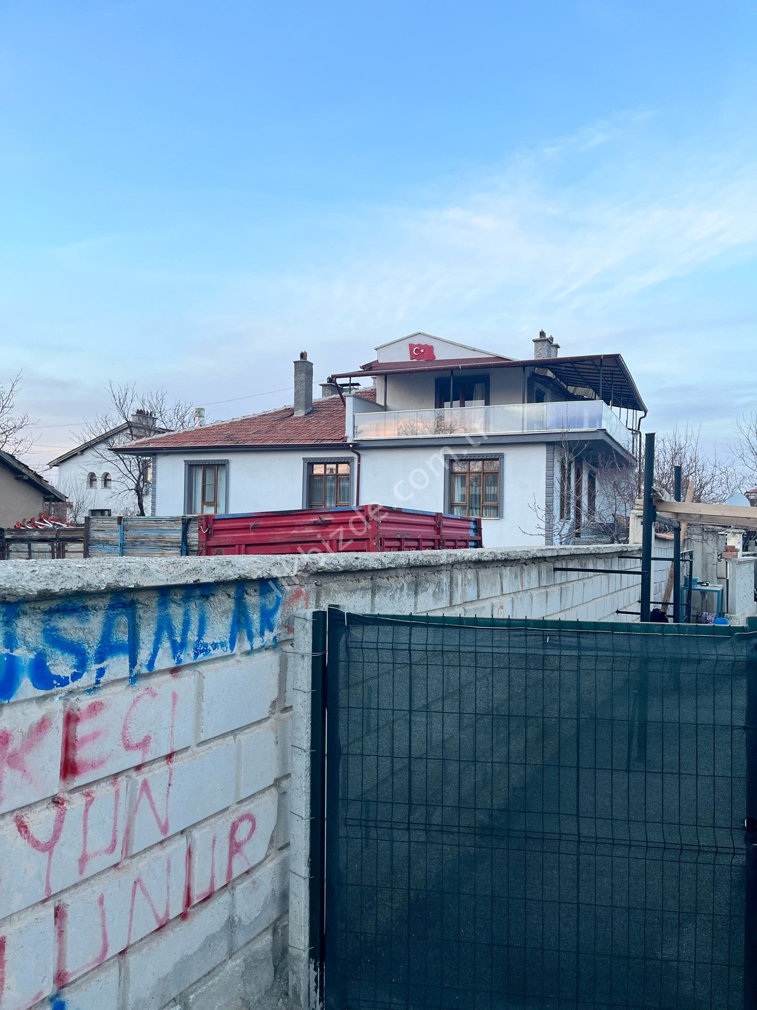 EMİN GYO'DAN MERAM HARMANCIKTA 2 KATLI SATILIK MÜSTAKİL EV!!!!!