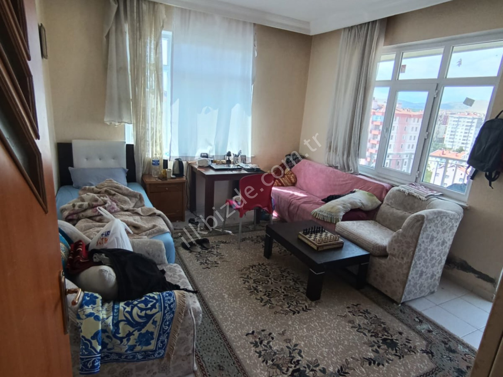 YÜKSEL ŞAHİN DEN BOSNA KARAKOLU YAKINI 3+1 SATILIK DAİRE