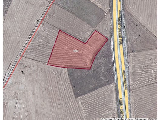 UŞAK-DENİZLİ YOLU ÜZERİ AKARCA'DA SATILIK 8,119 M2 TARLA